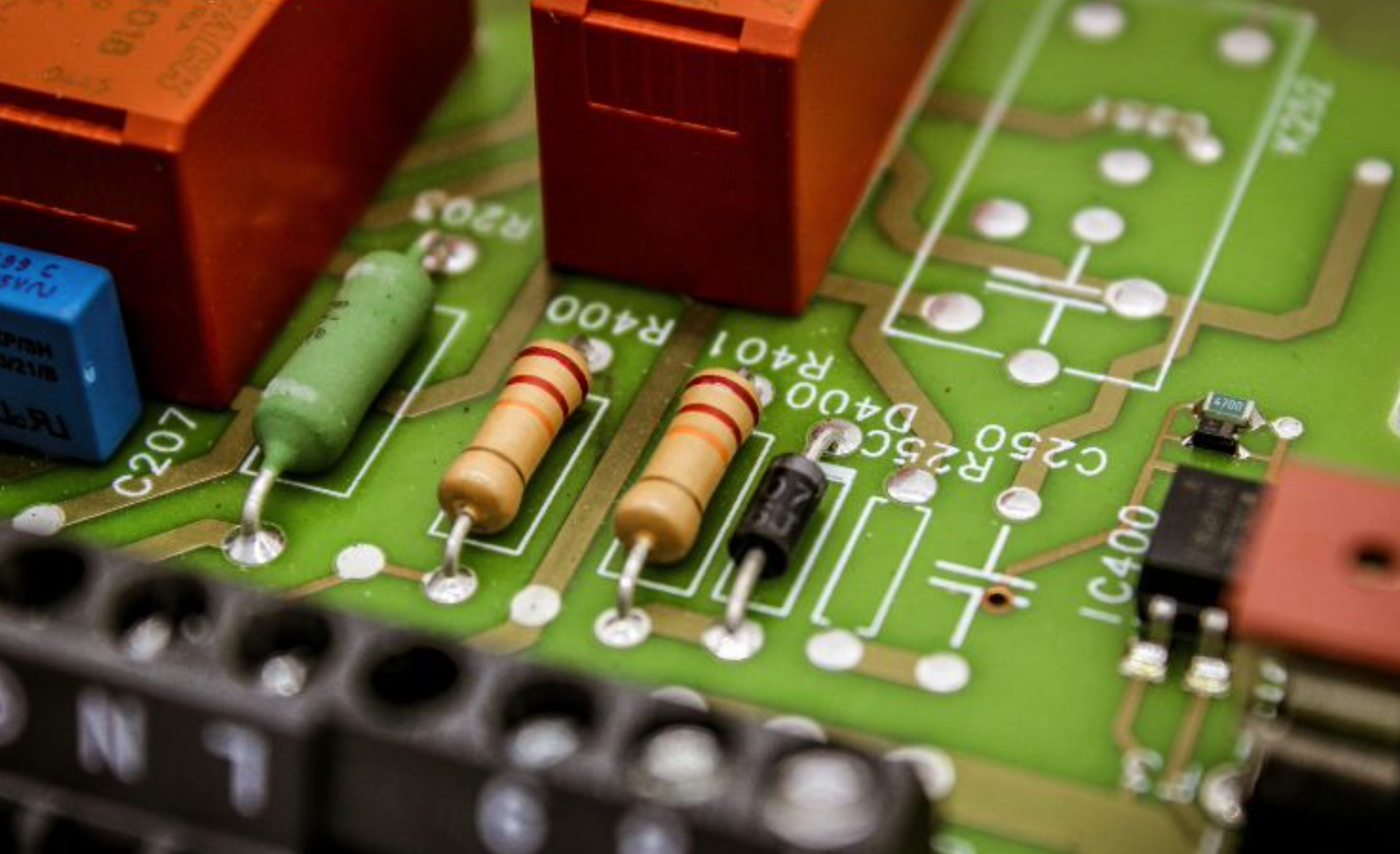 Jalisco concentra el 70% de las empresas de semiconductores en México